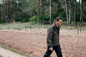 Premier Morawiecki na granicy polsko-białoruskiej pod Usnarzem Górnym