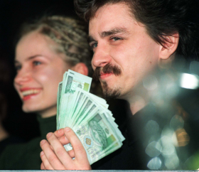 Laureat kategorii teatralnej Grzegorz Jarzyna z Magdaleną Cielecką, 1998 r.