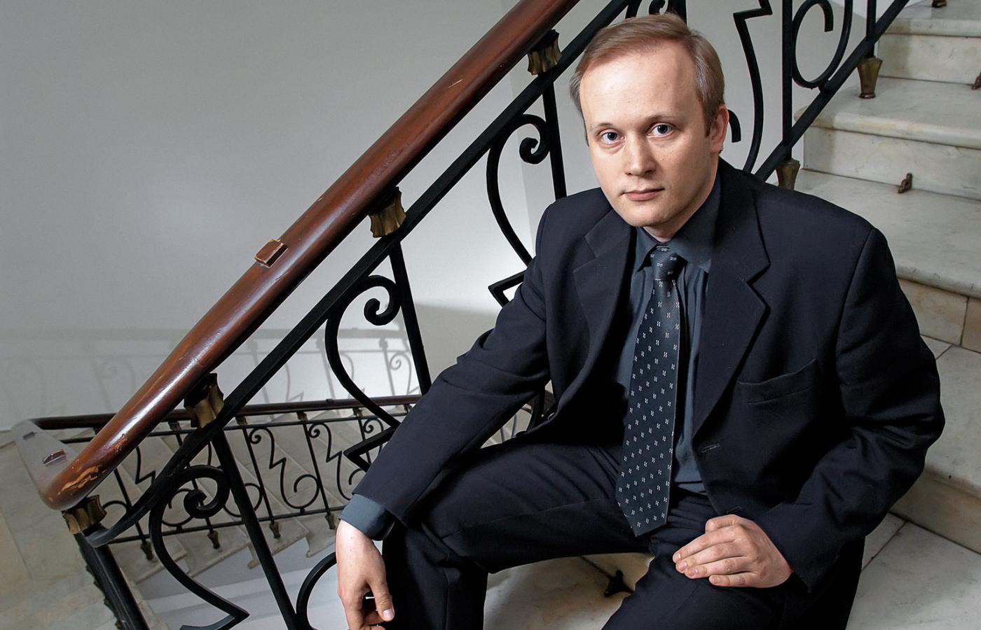 Najmłodszym z kandydatów jest Łukasz Kamiński, 38-letni dyrektor Biura Edukacji Publicznej.