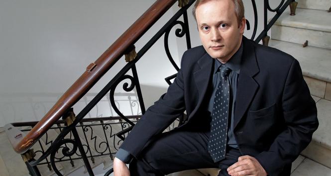 Najmłodszym z kandydatów jest Łukasz Kamiński, 38-letni dyrektor Biura Edukacji Publicznej.