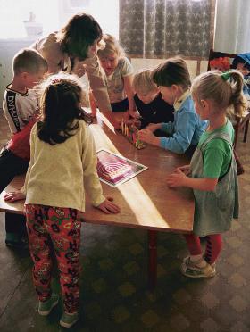 Szkoła żydowska. Tylko tu uczy się dzieci jidysz, ale i tak jako języka obcego.