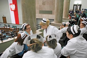 Pielęgniarki okupowały sejmową galerię, ale nie znalazły zrozumienia. Nawet wśród innych pielęgniarek.