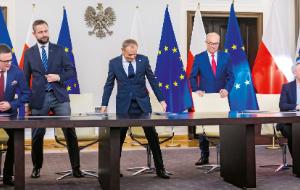 Premier Donald Tusk osłabł i już nie ma takiej swobody w układaniu koalicyjnych klocków jak dawniej.