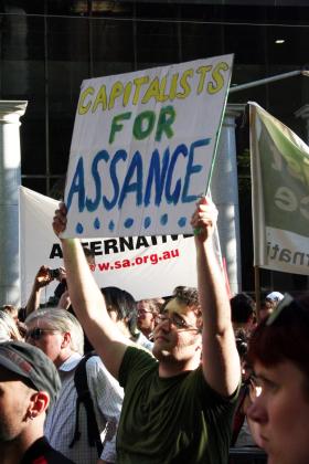Demonstracja poparcia dla Assange w w rodzinnej Australii.