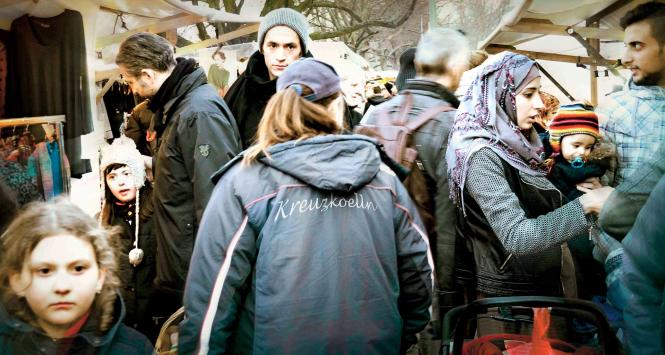 Dwa razy w tygodniu cały Kreuzkolln spotyka się na tureckim rynku przy Maybachufer.
