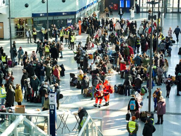 Uchodźcy na dworcu Łódź Fabryczna