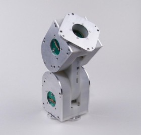 iMobot. Robot modularny stworzony na Uniwersytecie Kalifornijskim w Davis. Pojedyncze moduły, z których każda posiada wszystkie funkcje, mogą być łączone, jak klocki Lego, w bardziej złożone zestawy. Zależnie od zadania. Tu, iMobot jako kamera.