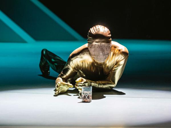 Scena ze spektaklu w Teatrze Studio.