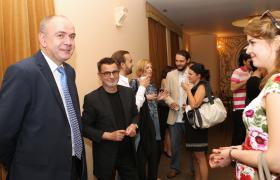 Na pierwszym planie od lewej Jacek Michalak i Andrzej Walczak – sponsorzy Nagrody.