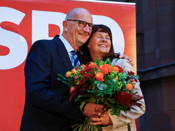 Jeszcze przed wyborami ewentualną dymisję w przypadku triumfu AfD zapowiadał premier Brandenburgii Dietmar Woidke z SPD (na zdjęciu). To w tym landzie człowiek instytucja, sprawujący władzę nieprzerwanie od 11 lat.