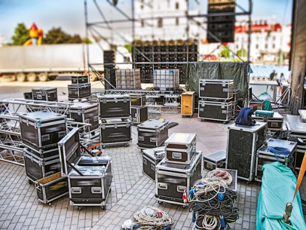 Trzęsienie ziemi, jakie trwa w środowisku techniki estradowej, będzie miało swoje konsekwencje.