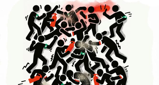 Na portalach społecznościowych wybuchła wojna wszystkich ze wszystkimi: pisowców z konfederatami, ale też zwolenników prawicowej jedności z autonomistami, mentzenowców z bosakowcami, a sporo wiatru robił też „front gaśnicowy” od Brauna.