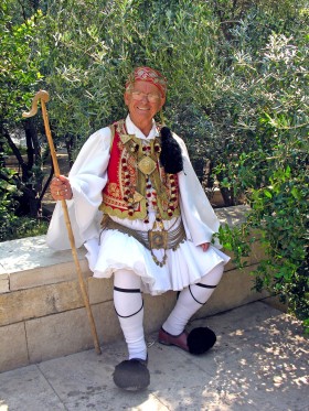 Emerytury obniżyły się zaś o 10 proc. Mimo to państwowa kasa wciąż świeciła pustkami.