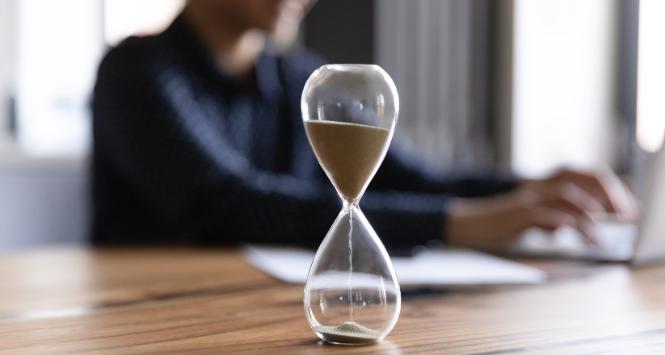 Warto czekać na ostatnią chwilę?