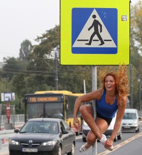 „To idealny sposób, by dziewczyny odkryły i pokazały swoją siłę, swoją seksualność i kobiecość na własnych zasadach”.