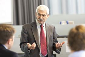 Dr Adnan Shihab-Eldin
