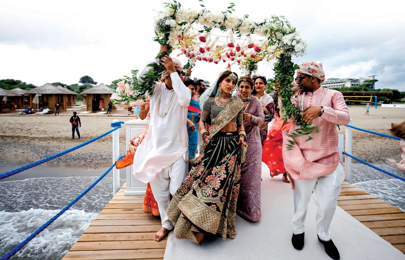 Hindusi najchętniej sprosiliby na wesela cały świat. I wielu tak robi.
