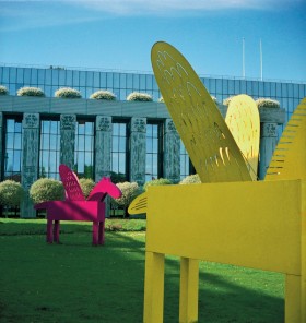 Budynek Sądu Najwyższego na stereoskopowych zdjęciu Chrisa dla warszawskiego Fotoplastikonu