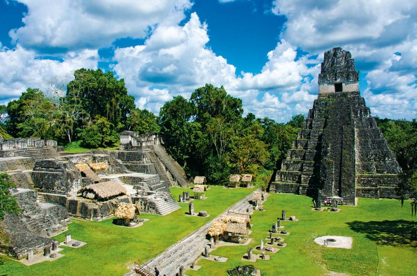 Tikal – największy ośrodek Majów od IV do X w. n.e. Pod ruinami mogą kryć się pozostałości jeszcze starszych budowli.