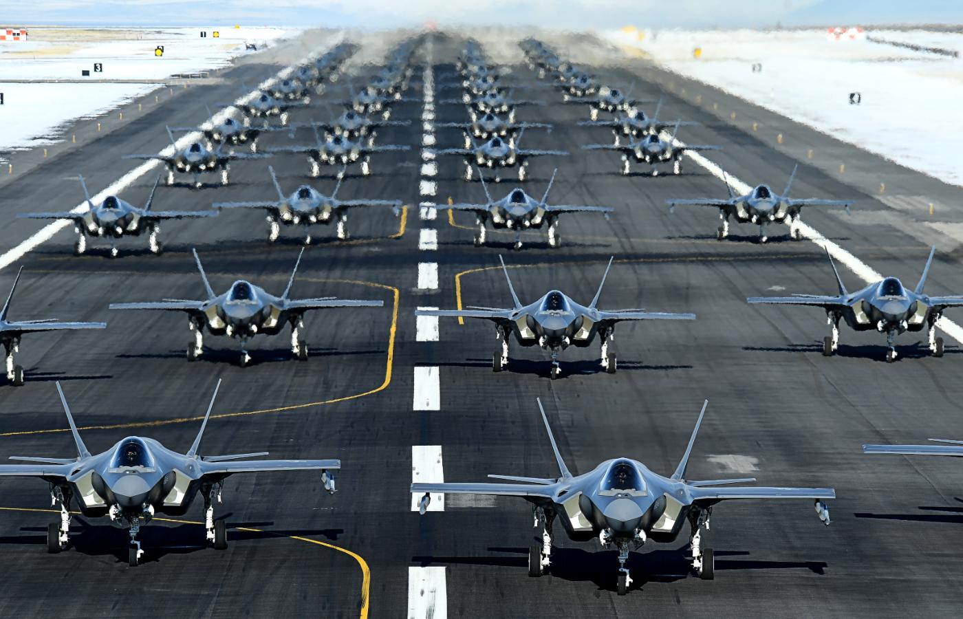 Eskadra samolotów wojskowych F-35A