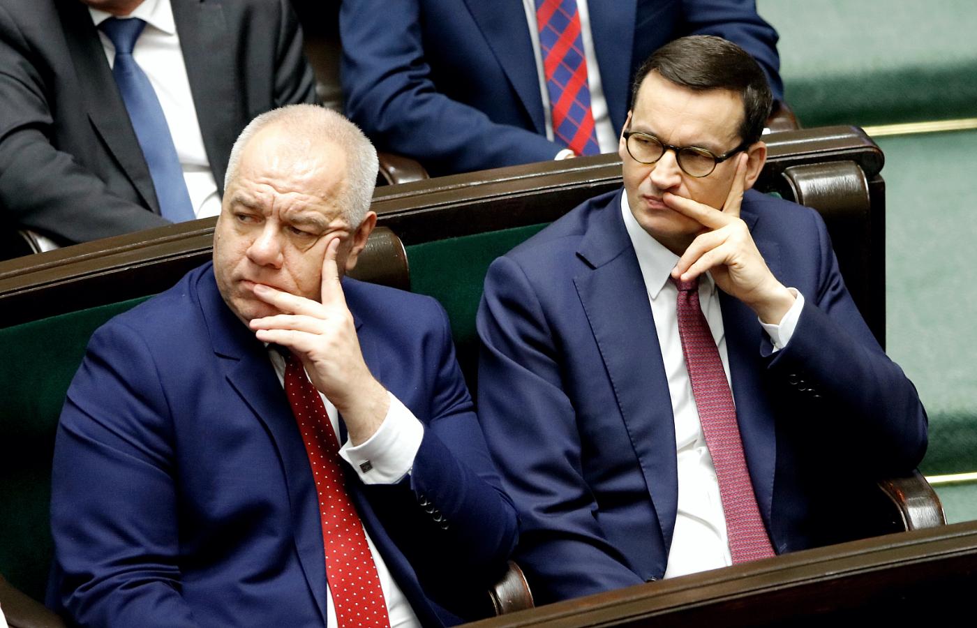 Jacek Sasin i Mateusz Morawiecki w Sejmie, 12 listopada 2019 r.