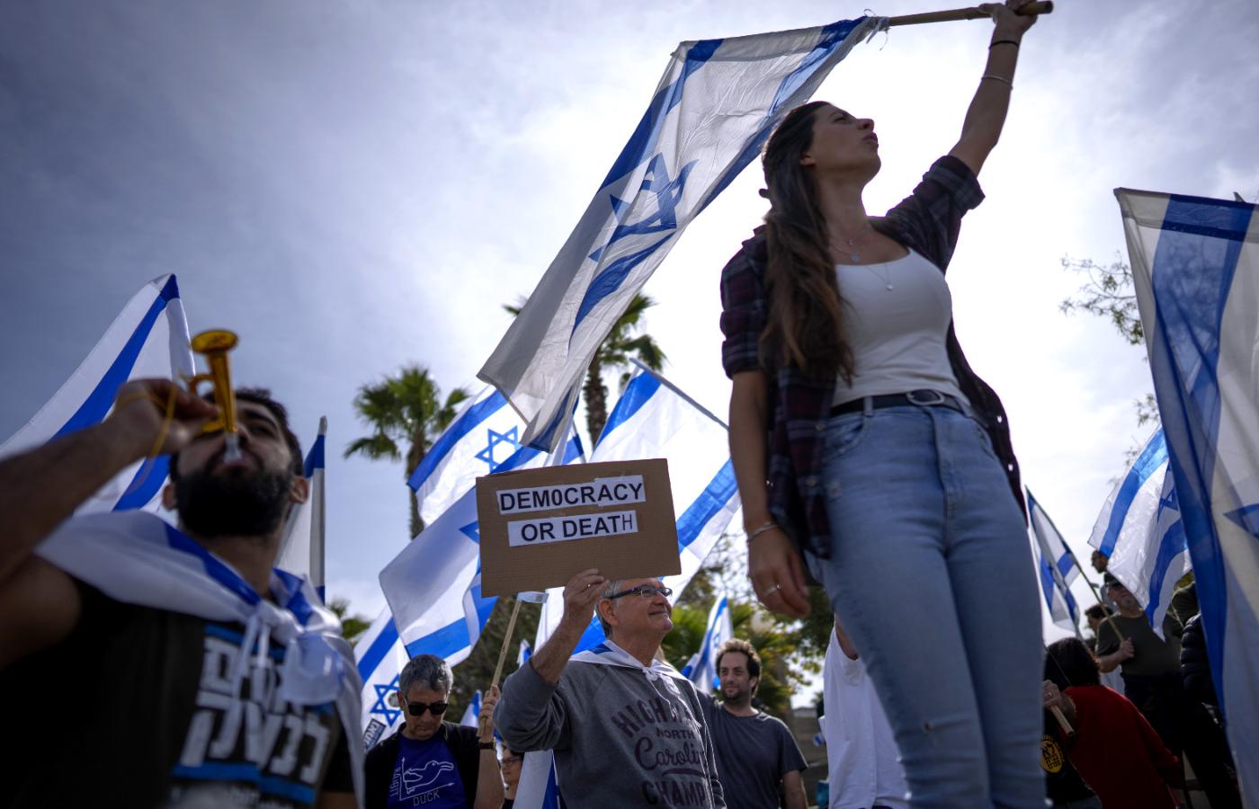 Protest w Tel Awiwie przeciwko rządowej reformie systemu sądownictwa w Izraelu, 22 marca 2023 r.