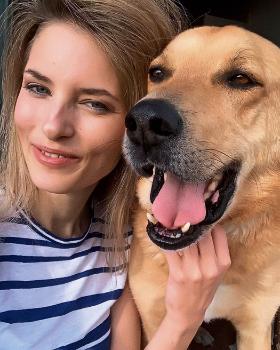 Aleksandra Prykowska z Loganem.