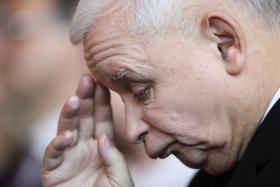 Zrodziło się przekonanie, że tak czy inaczej wszystko odnosi się do Kaczyńskiego, że to on wyznacza trendy, tematy, linie podziałów.