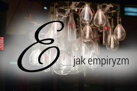 E jak empiryzm, empiryczna poznania metodaDennett reprezentuje postawę głęboko pragmatyczną. Absolut jest nieosiągalny, mamy jednak naukę z jej stawianiem i testowaniem hipotez, z kolejnymi przybliżeniami. Zanotował kiedyś: „My, filozofowie, mamy zwyczaj zajmowania się albo ćwiczeniami intelektualnymi o charakterze aptekarskim, albo ogłaszaniem wszem i wobec wielkich, napuszonych, ale niedopieczonych idei. Fakt, że brzytwy używane przez naukowców [z dziedzin ścisłych – red.] są tak doskonałe, że tak szybko można zweryfikować słuszność bądź fałsz idei, nadaje ich ideom krzepkości i ostrości, których zwykle brakuje w filozofii”. Zajął się więc Dennett kładzeniem konceptualnych podwalin dla teorii, których trafność można sprawdzić doświadczalnie.