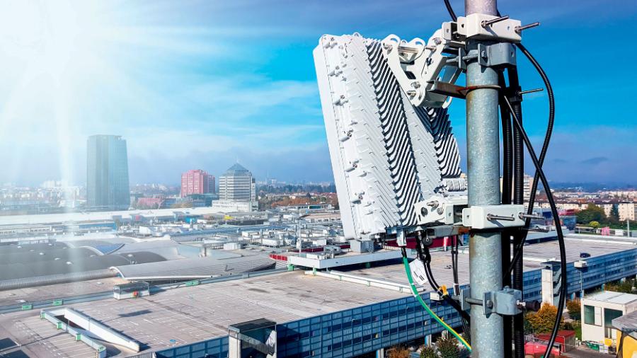 Dzięki zagęszczeniu anten możliwe będzie obsłużenie infrastruktury inteligentnych miast.