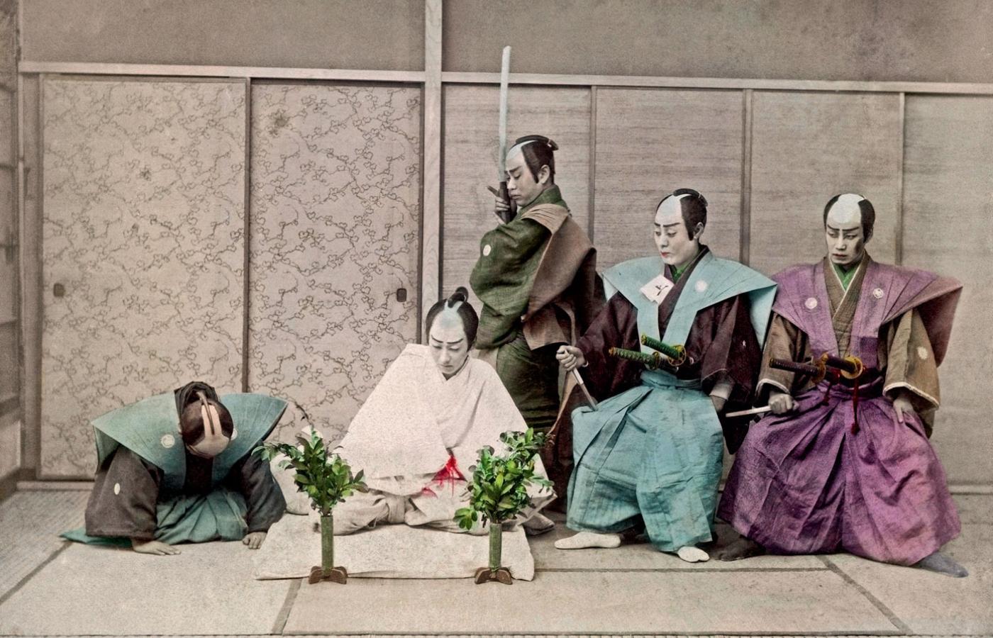 Inscenizacja seppuku; fot. z ok. 1885 r.
