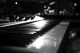 Z artystami jest kłopot. I wygląda na to, że w Polsce mieliśmy go od dawna.