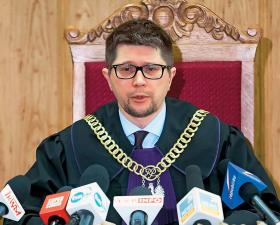 Wojciech Łączewski jest sędzią Sądu Rejonowego dla Warszawy Śródmieścia w Warszawie.