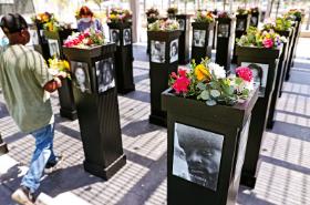 Promenada Martina Luthera Kinga w San Diego, wystawa fotografii 200 czarnoskórych Amerykanów, którzy stracili życie z powodu rasizmu.