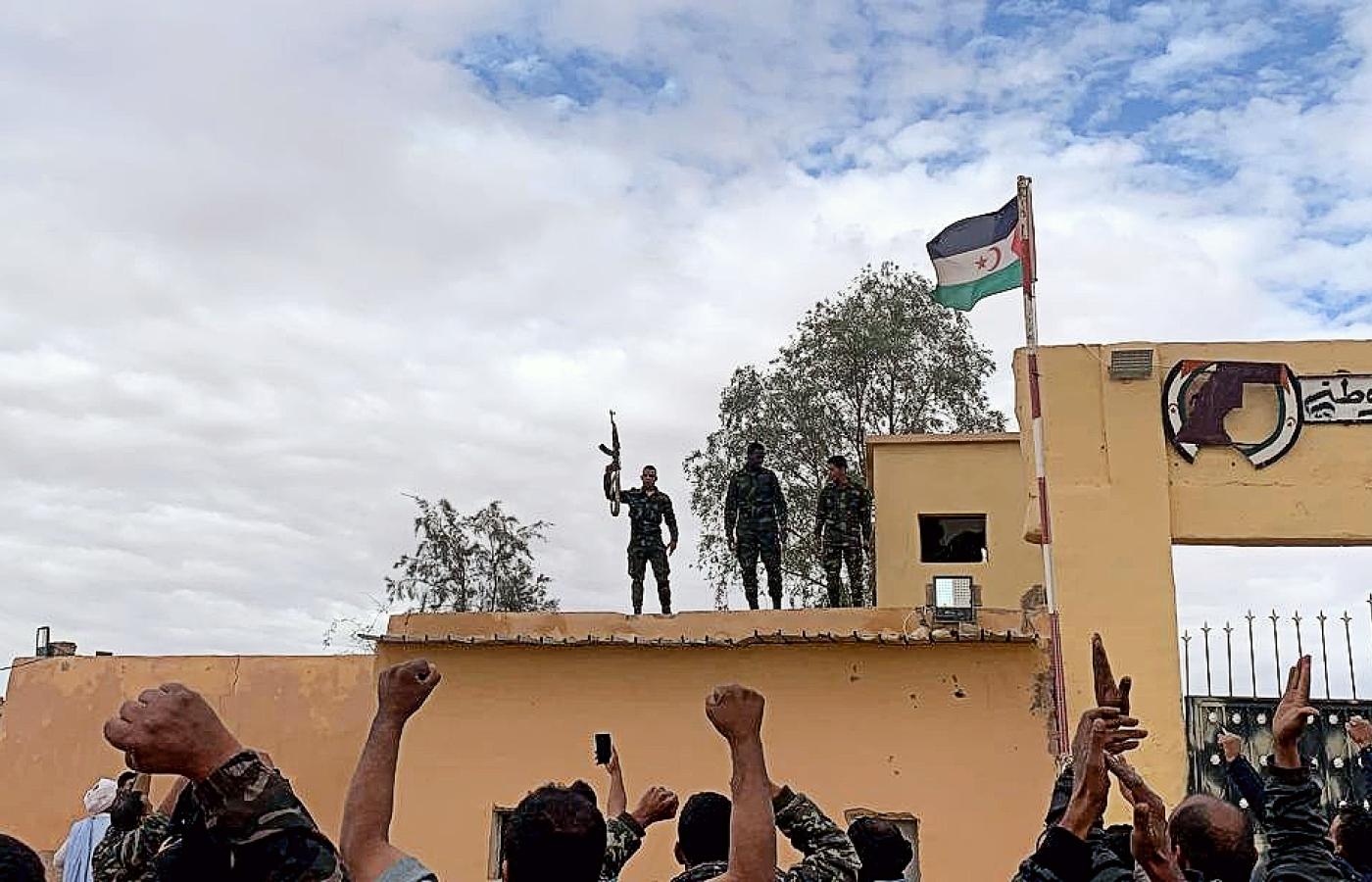 Bojownicy Frontu Polisario w obozie dla uchodźców w Rabuni, 13 listopada 2020 r.
