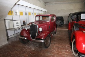 Sielpia, ekspozycja starych samochodów