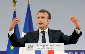 Liberał Emmanuel Macron chce zbudować europejski sojusz sił postępowych.