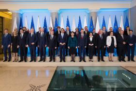 Rząd Morawieckiego wspiera 40 proc. obywateli, przeciwników tego rządu jest 17 proc., neutralni to 34 proc.