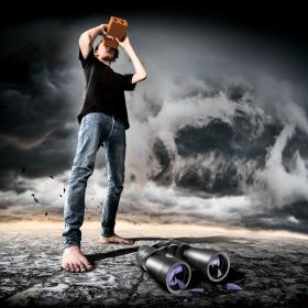 Politycy prawicy, głosząc mantrę: Polacy, Polakom, dla Polaków, tylko utwierdzają chłopców w przekonaniu, że jako Polakom należy się im więcej niż nie-Polakom.