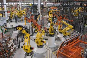 Nowa linia montażowa samochodów dostawczych.