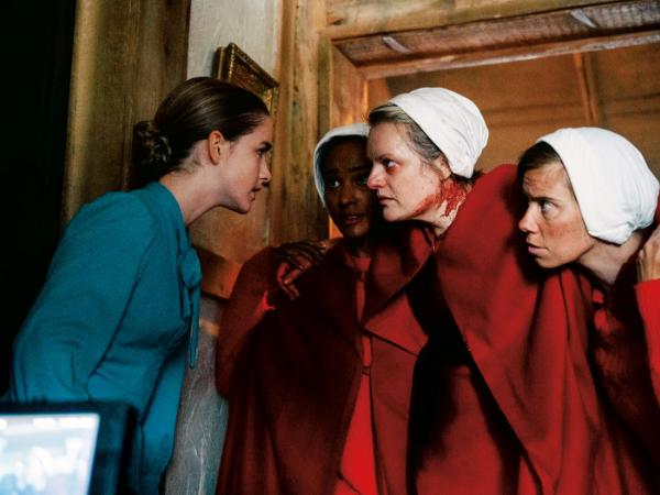 „Opowieść podręcznej 4”, reż. Mike Barker