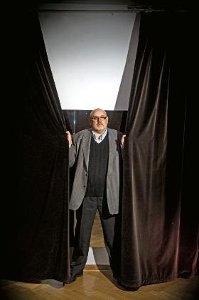 Tadeusz Słobodzianek skomentował wybór komisji zdjęciem pustej widowni Dramatycznego.