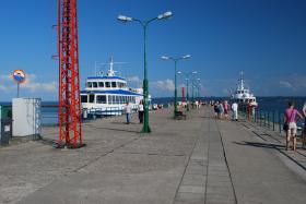 Krynica Morska, najmniejsze polskie miasteczko (1300 dusz), ma sześciokrotnie więcej miejsc noclegowych, które zapełniają się latem.