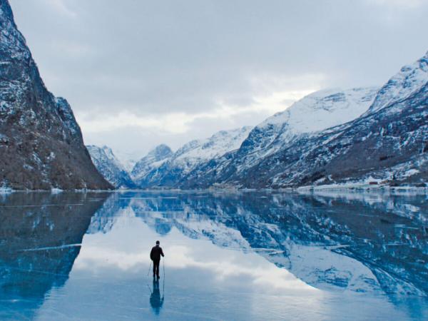 „Pieśni ziemi”, reż. Margareth Olin
