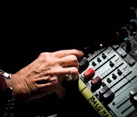 Muzyka zróżnicowana. Miks przebojów: od rzewnych szlagierów, przez disco polo, po Jacksona i rockowe ballady.