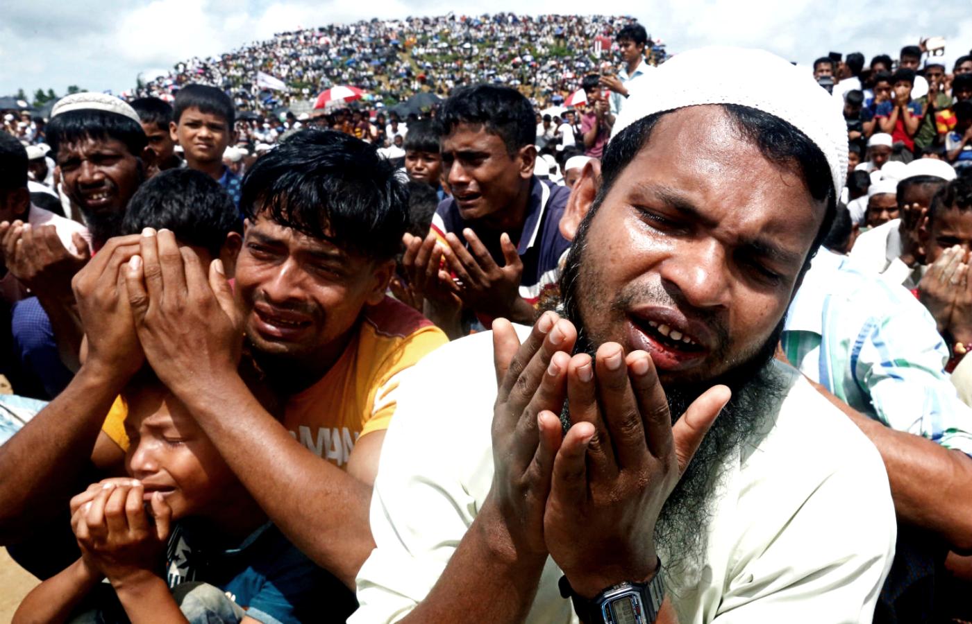 Modlitwa Rohingjów w obozie w Bangladeszu