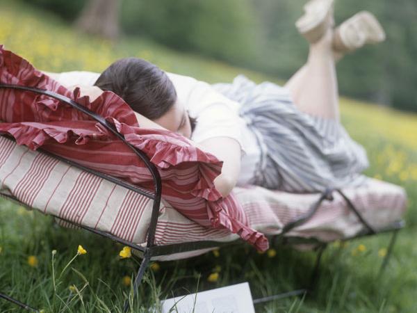 Nowa singielka nie przybyła z kosmosu ani nie urodziła się wczoraj. Po prostu stała się widzialna, z drugiego planu przeszła na plan pierwszy. &copy; Debi Treloar / BEW