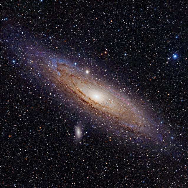 Galaktyka Andromedy – galaktyka spiralna, leżąca około 2,52 mln lat świetlnych od Ziemi w gwiazdozbiorze Andromedy. Jest największą i najjaśniejszą galaktyką nieba północnego.