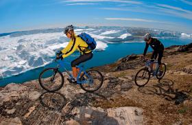 Rowerowe trasy znajdziemy nawet na Grenlandii.