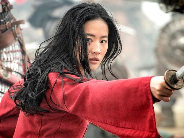 Kadr z filmu „Mulan”